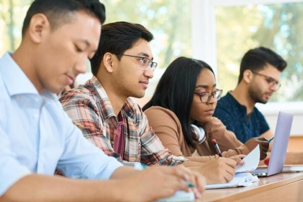 Beyond The Ivy League_ Polytechnics And Colleges – Practical Skills For A Thriving Future Beyond The Ivy League: Polytechnics And Colleges – Practical Skills For A Thriving Future<br />